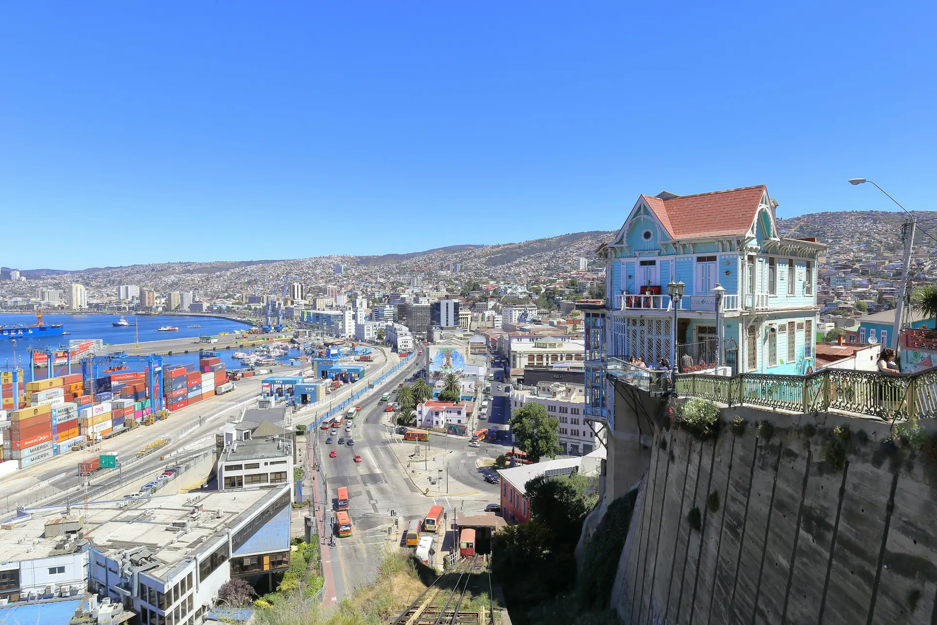Casas patrimoniales de colores en Valparaíso